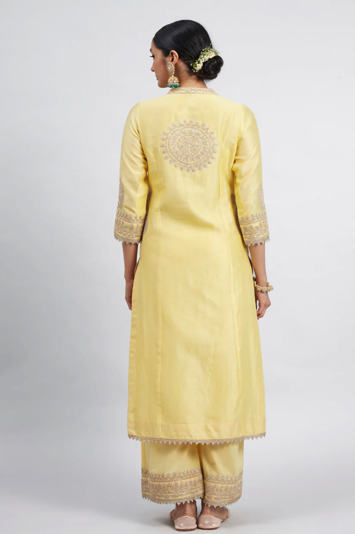 AADIRAH- EMBROIDERED KURTA SET WITH SIDE POCKETS