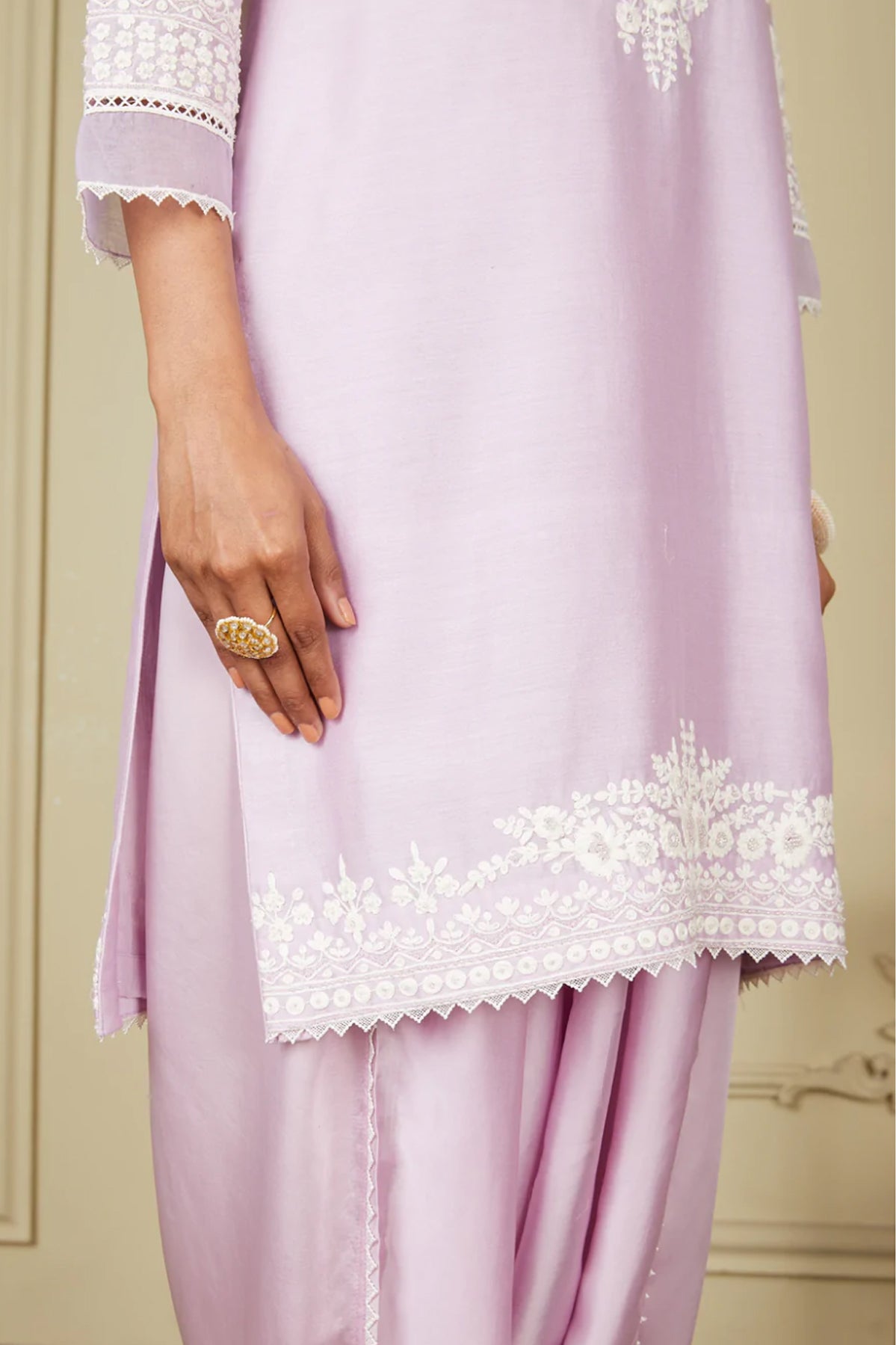 AYIKA - SHORT KURTA WITH DHOTI