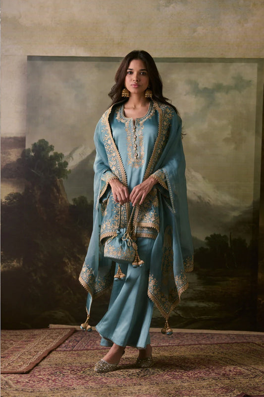 FIRDAUS NOYA CAPE SET