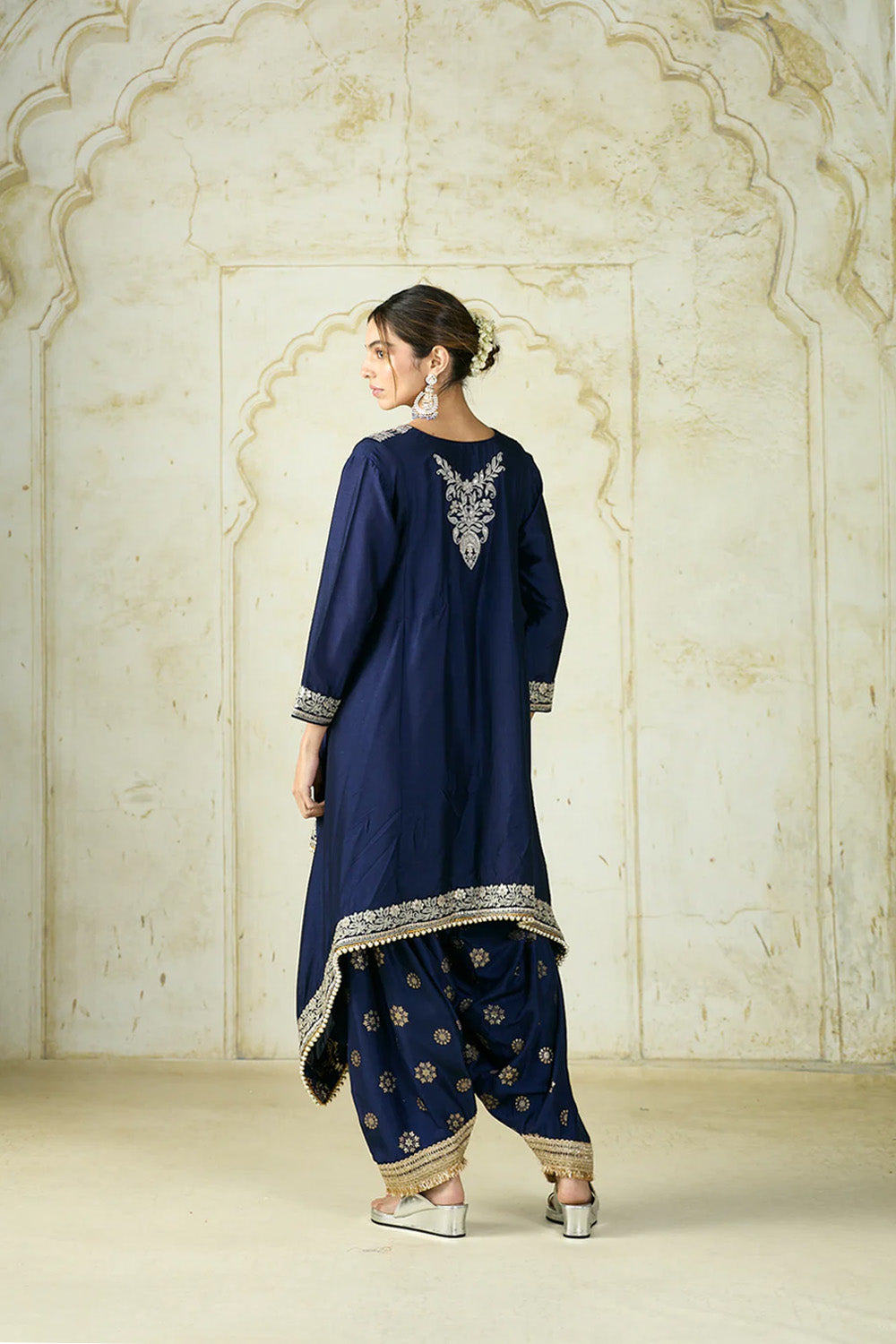Nadia Farshi Set