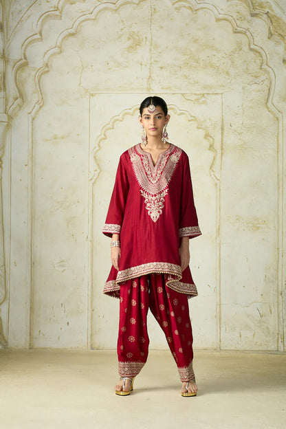 Nadia Farshi Set