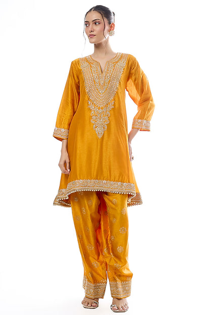Nadia Farshi Set
