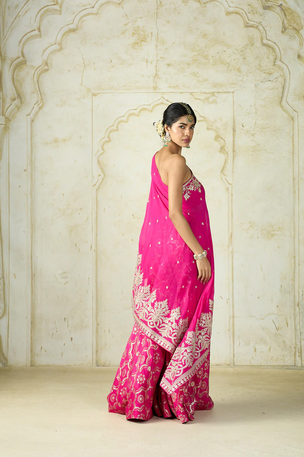 Areesha One Shoulder Set